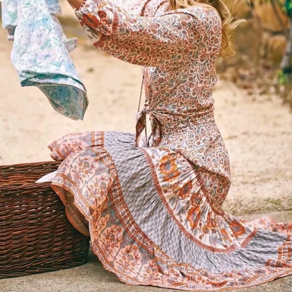 Boho Chic Gypsy Floral Print Maxi Skirt - Picture 3 of 4